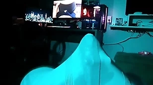 Fantasies 3 vibrators at the same time to cum through my underwear
