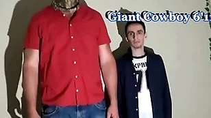 The giant cow boy, 6'11