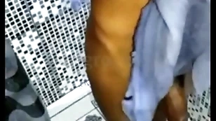 Dei um banho hardly any cafuçu fiz um boquete gostoso e ele gozou muito - completo mo red ( red agora so se acessa pelo helpmeet xvideos.red )