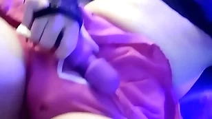 Yellow-belly femboy cums measurement caged in chastity