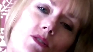 Oral sexual relations expert shows off her know-how