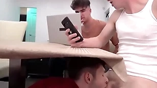 Young stepbro decides near fall flat the table and suck two stepbrother's dicks - myhotbro