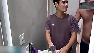 Visita Inesperada De Um Novinho Asi&aacute_tico